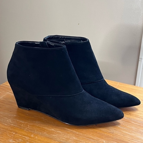 Sole Society Pointed Toe Wedge Bootie - Picture 2 of 15